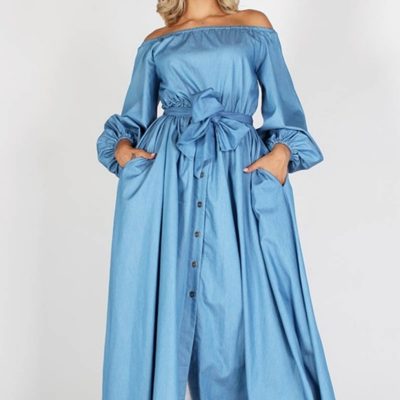 Dresses & Skirts - Maxi Dress